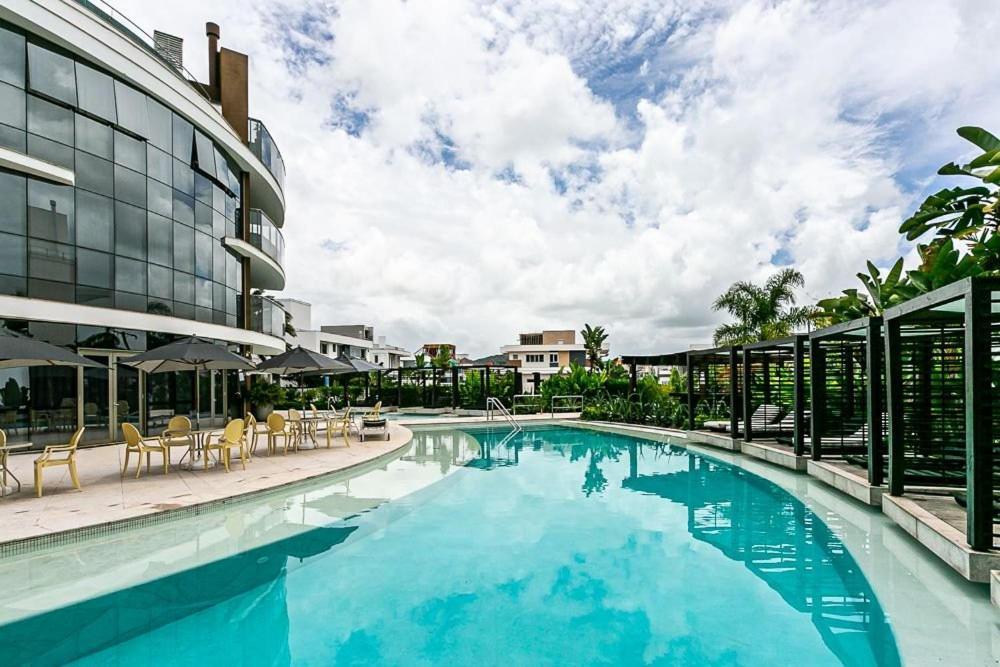 Apartamento de alto padrão a poucos metros da praia em Jurerê Florianópolis Extérieur photo
